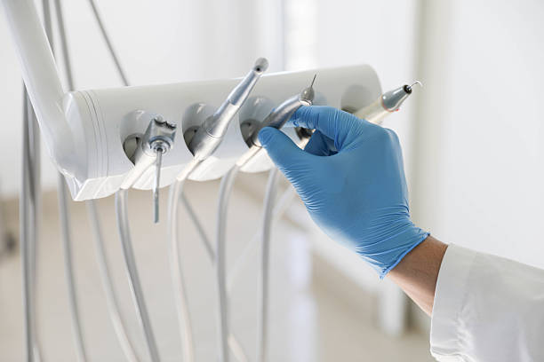 Professional Emergency Dentist technician working in Mendon, UT